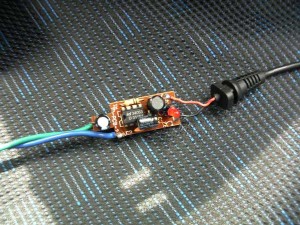 取り付ける携帯充電器基盤